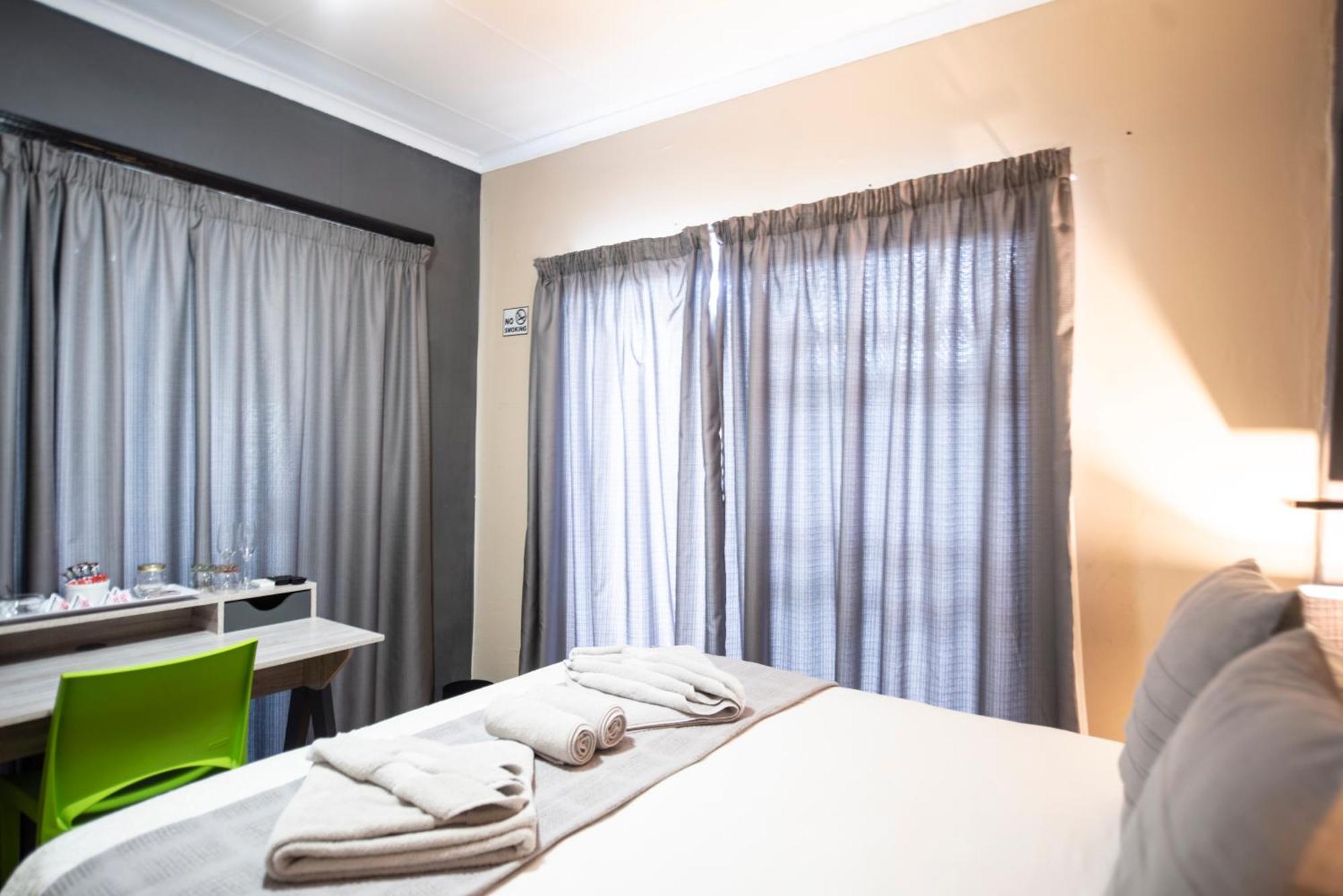 Meadowbrook Guesthouse Pretoria-Noord Eksteriør bilde